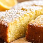 کیک ماست و لیمو: تجربه‌ای فوق‌العاده از عصرانه‌ای خوش عطر و بهاری