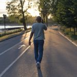 ۵ فواید شگفت‌انگیز پیاده‌روی: چرا پیاده روی آرام باید جزو برنامه روزانه شما باشد؟