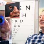 پیرمرد 91 ساله انگلیسی، نخستین بیمار جهان شد که قرنیه مصنوعی دریافت کرد: مرزهای جدیدی در پزشکی