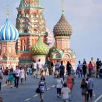 چگونه با بودجه‌ای محدود به قلب روسیه سفر کنیم؟ هر آنچه باید درباره هزینه‌های سفر به مسکو و سنت پترزبورگ بدانید + راهنمای جامع