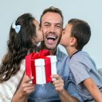 جشن روز پدر در راه است! ایده‌های هدیه‌ای بی‌نظیر برای شگفت‌زده کردن پدرتان!