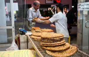 طرح جدید توقف گران‌فروشی نان روی میز دولت