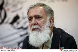 مدیر هنری برگزیده استان‌ها تندیس طوبای زرین و جایزه نقدی «هفدهمین جشنواره هنرهای تجسمی فجر» را دریافت می‌کند – اخبار سینمای ایران و جهان