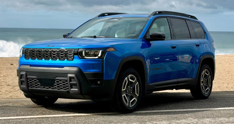 جیپ چروکی ۲۰۲۶؛ شاسی‌بلند محبوبی که حالا اقتصادی‌تر و جادارتر از همیشه است