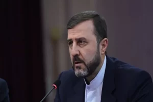 کاظم غریب آبادی عازم ژنو شد