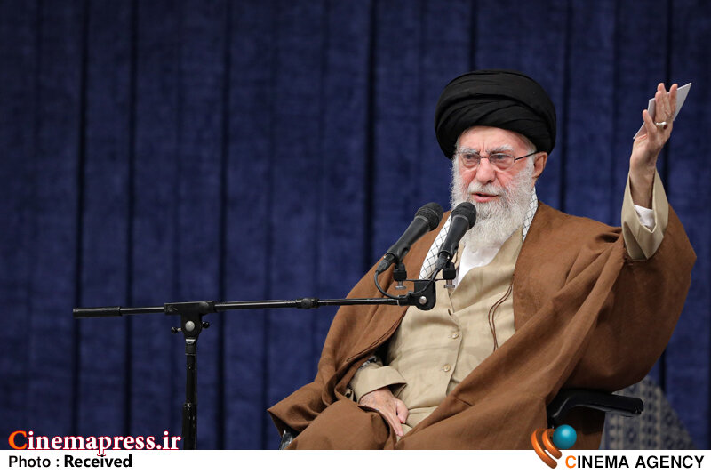 «جمهوری اسلامی» حکومتی جدا از «مردم» نیست بلکه متکی بر «ملتی زنده» پا برجا و مستحکم است که برای پیشرفت خود در این ۴۷ سال کار و تلاش کرده و زحمت کشیده است – اخبار سینمای ایران و جهان