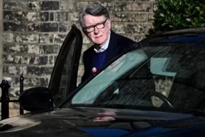 بازداشت سفیر پیشین انگلیس در آمریکا