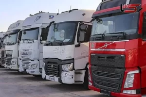 عرضه ۶۰ دستگاه کامیون در بورس کالا