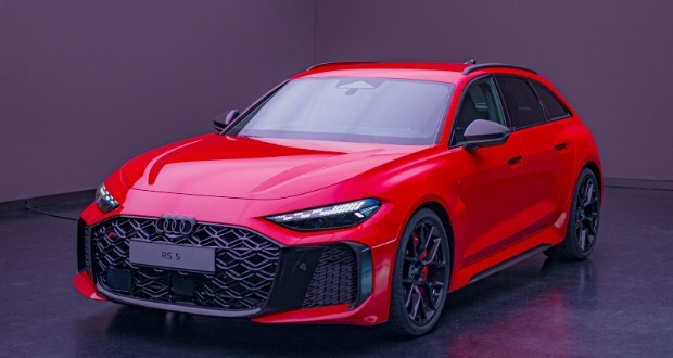 خودروی پلاگین هیبریدی آئودی RS5 مدل 2026 با قدرت 630 اسب بخار معرفی شد