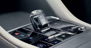 چرا خودروهای برقی گیربکس دستی ندارند؟