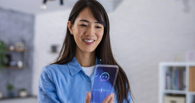 دیگر منتظر گوشی شفاف نباشید؛ با این اپلیکیشن موبایل خود را نامرئی کنید!