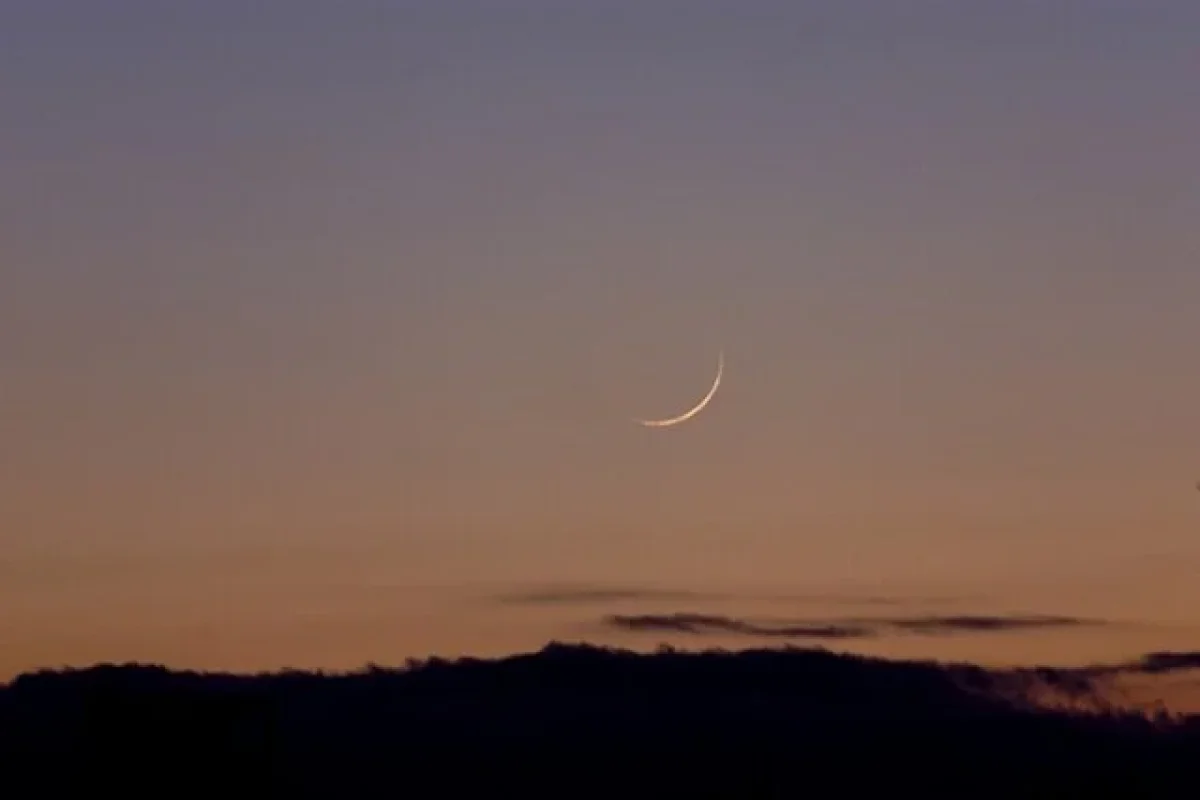 رؤیت هلال ماه رمضان ۱۴۴۷ در غروب ۲۹ بهمن